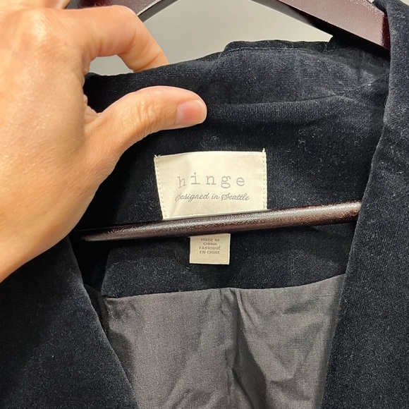 Hinge black one button velvet stretch blazer size medium back box pleats - Picture 6 of 8